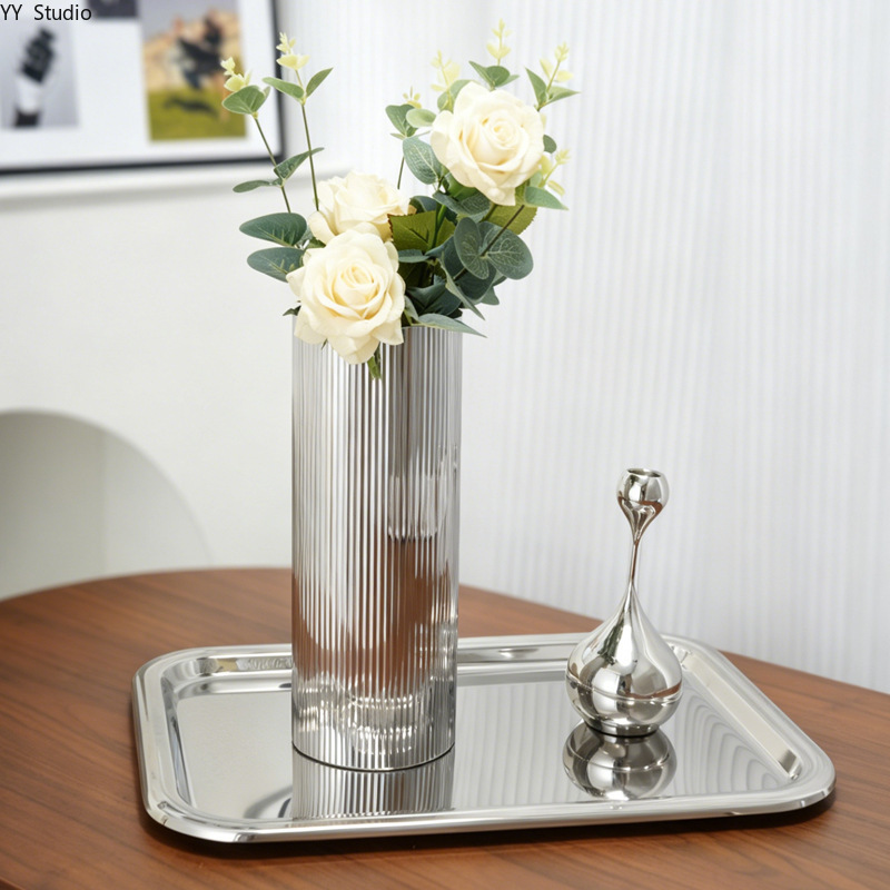 Vaso di Lusso in Acciaio Inoss - Desk Setup Minimalist recensione e prezzo