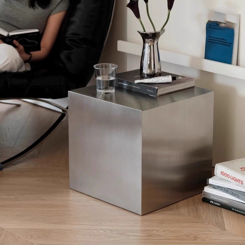 Tavolini Laterali in Acciaio I - Desk Setup Minimalist recensione e prezzo
